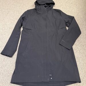 Lululemon Athletica Rain Rebel Coat